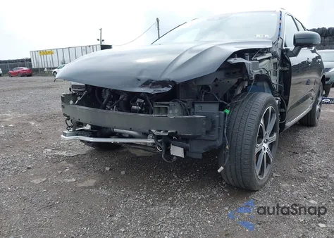 2019 Volvo Xc60 T6 Inscription z USA, uszkodzony, nr VIN LYVA22RL6KB234186